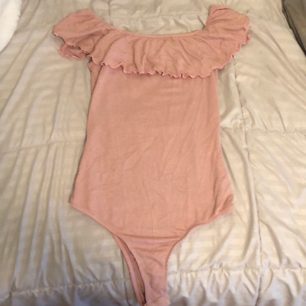 LA Hearts pink ruffled shoulder bodysuit